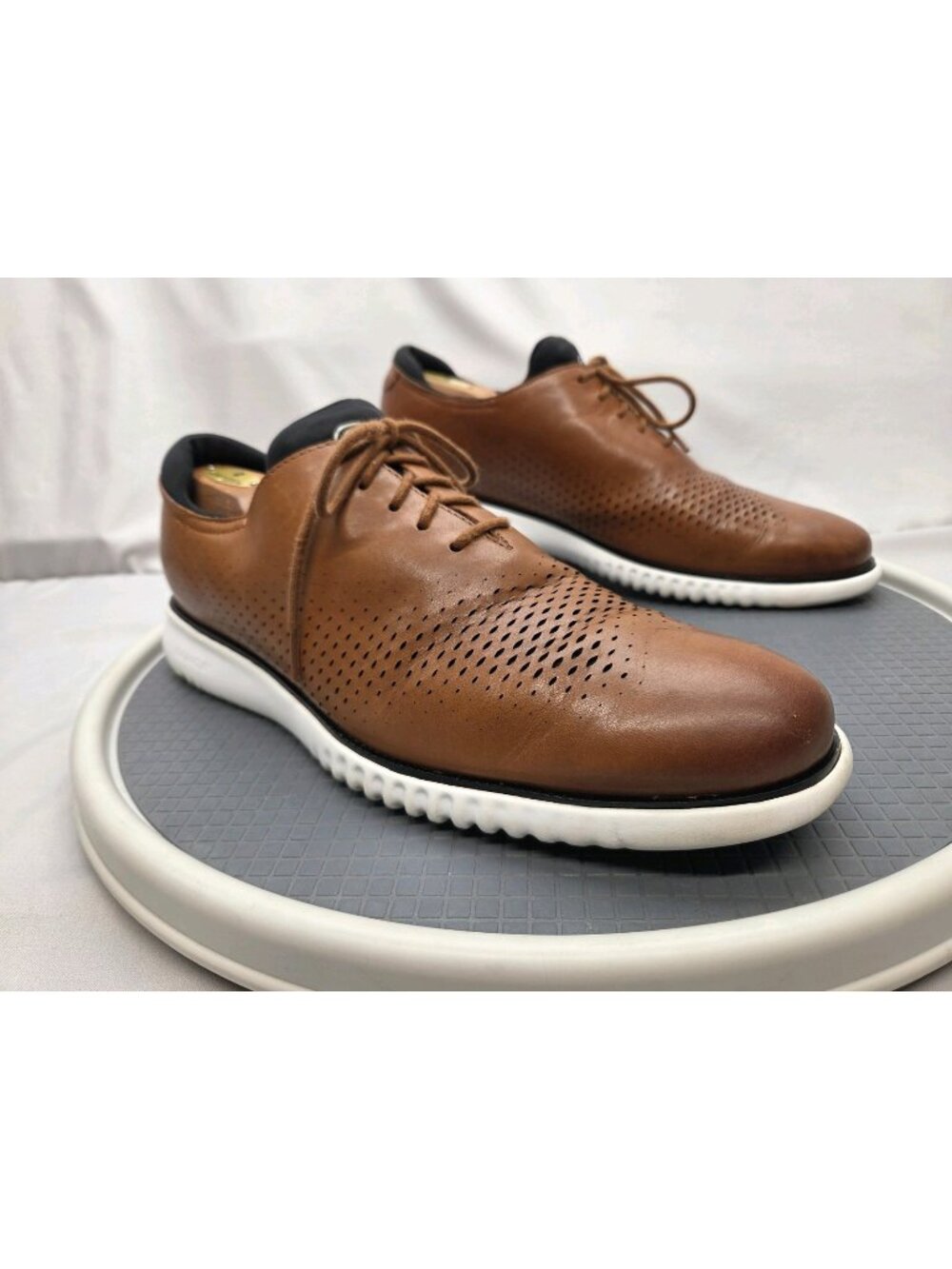 Cole Haan 2.ZERรGRAND Wingtip Oxford Menโs Shoes Size 13M White Sole Used C27879